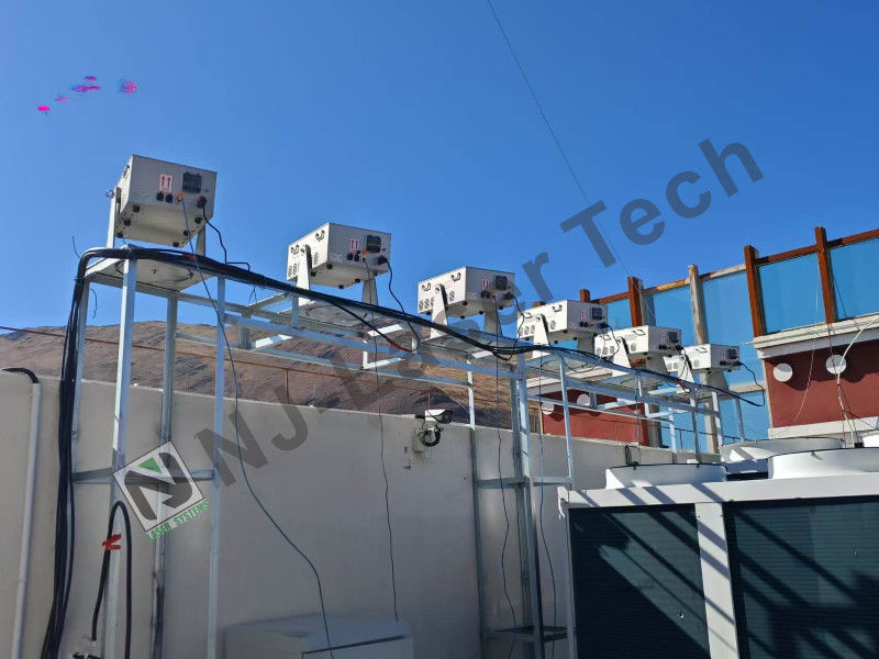 출력 전압 DC12V 1A 스테이지 레이저 라이트 AC100-240V 50/60Hz 입력 전압 -40°C-60°C